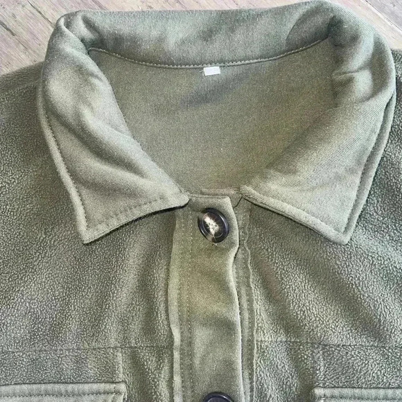 Gold Hinge Fleece Shacket - Picture 5 of 5